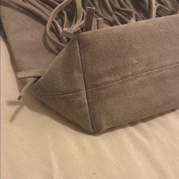 MICHAEL Michael Kors Tan Suede Fringe Shoulder Bag - Picture 11 of 16